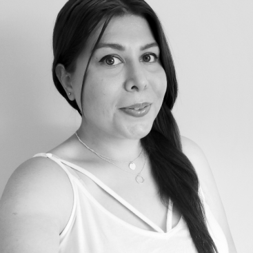 Mehrnaz Heydari Headshot Pioneer Solar & Renewables
